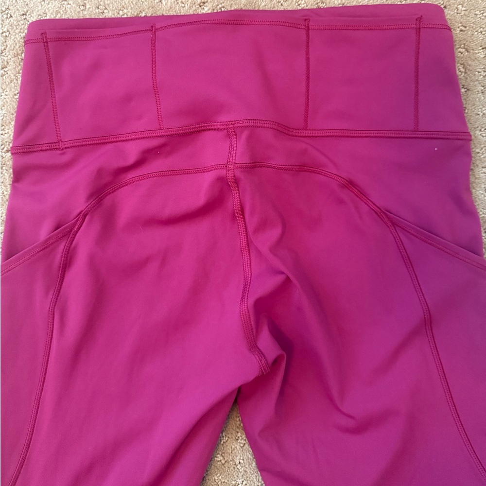 Lululemon Fast & Free 7/8 Tight II *Nulux 25" Color: Star Ruby Size: 6 - Picture 11 of 16